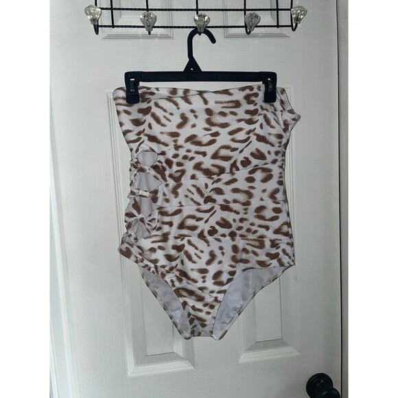 Medium Side Knot Cut Out Single Strap One Piece Cheetah Print Swim Suit - Picture 2 of 4